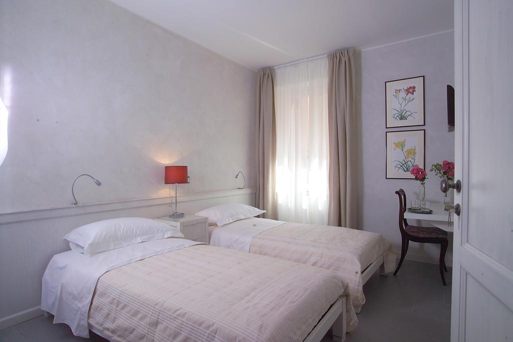 Bed and Breakfast Stazione Di Posta Сан-Джемини Номер фото